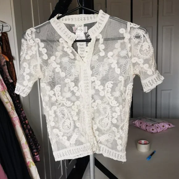 Crochet top - Picture 1 of 4